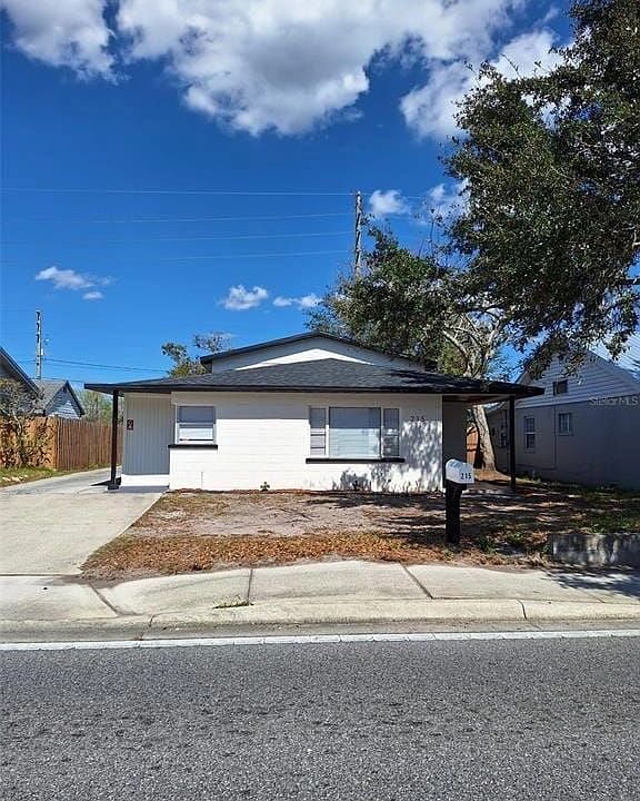 1st image of 215 Neptune Rd #215
