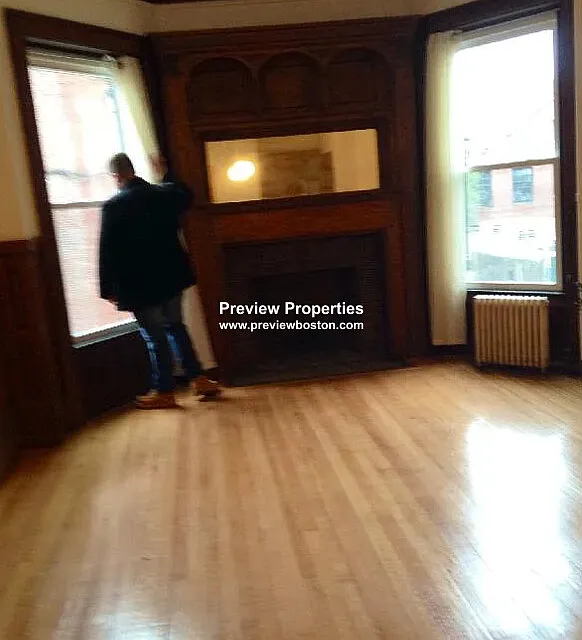 1 bed, 1.0 bath, $2,850 — Photo 4