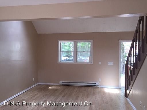 3rd image of 1131 Cambell Way