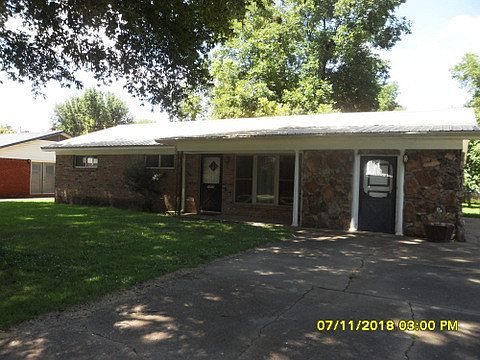 2nd image of 2809 Dowell St