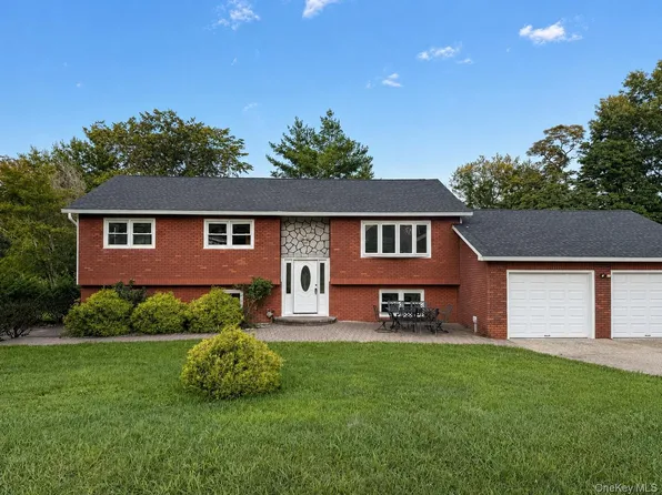 123 Lester Drive, Tappan, NY 10983