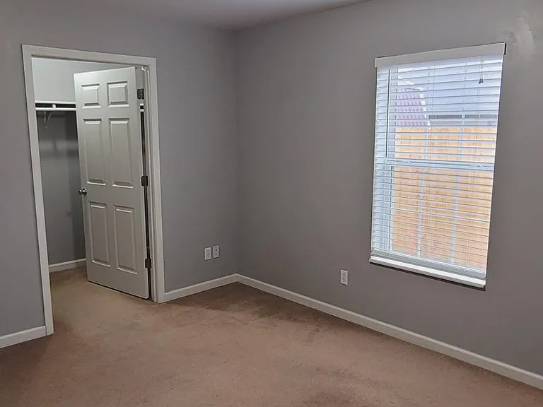 51 Fox Hollow Dr #51 — Photo 11
