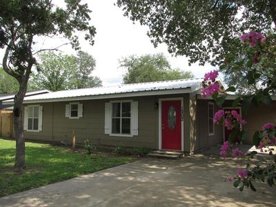 1202 E Randall St, Beeville, TX, 78102