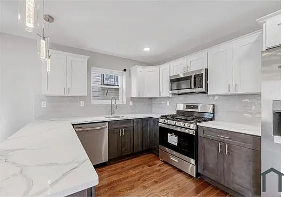 3 bed, $2,850 — Photo 4