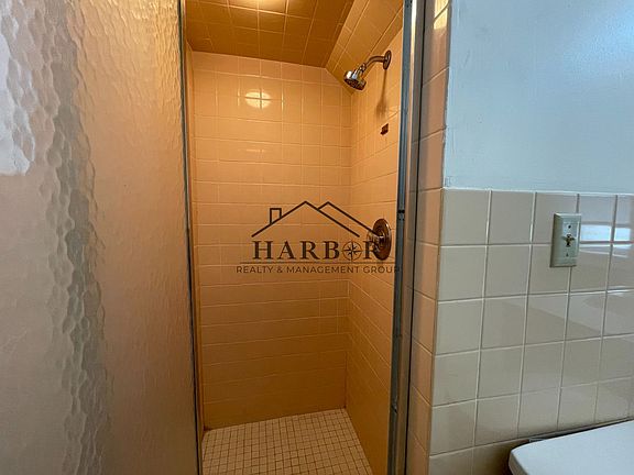 3rd image of 504 E Center St #2