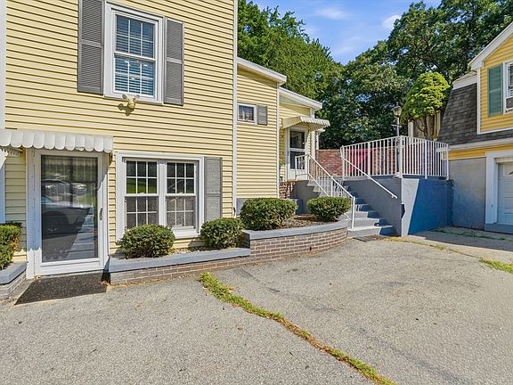 3rd image of 16 Allen St