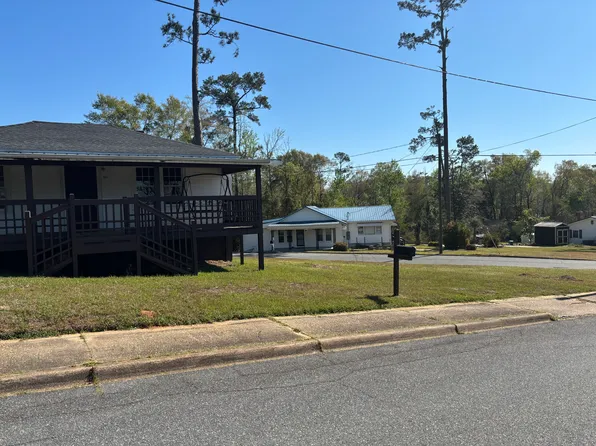 961 Morgan Ave, Chattahoochee, FL 32324