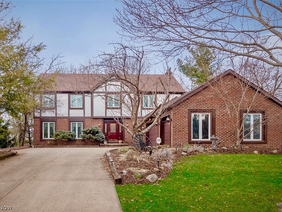 1st image of 19844 Wildwood Ln