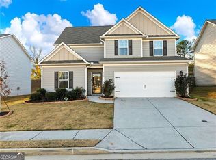 735 Walnut Creek Cir, Pendergrass, GA 30567