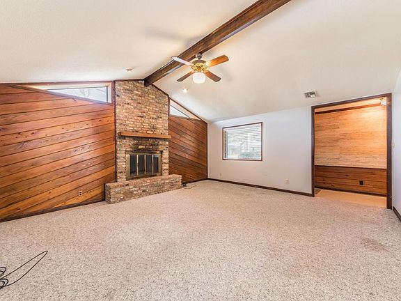 4th image of 500 Cambridge Dr