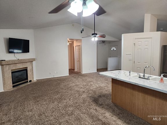 5th image of 1329 Targhee Dr