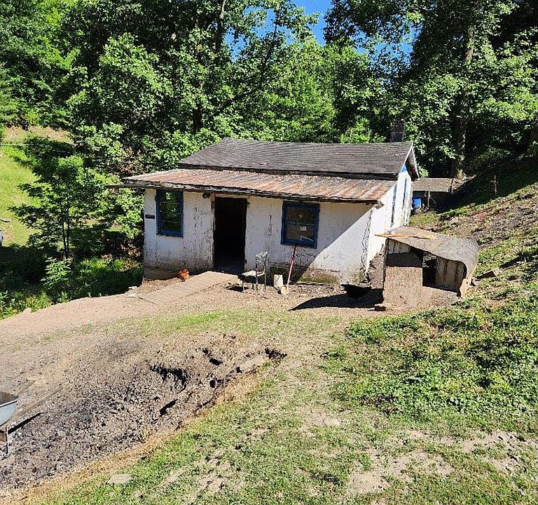 945 Pine Creek Rd, Swords Creek, VA 24649 MLS 94111 Zillow