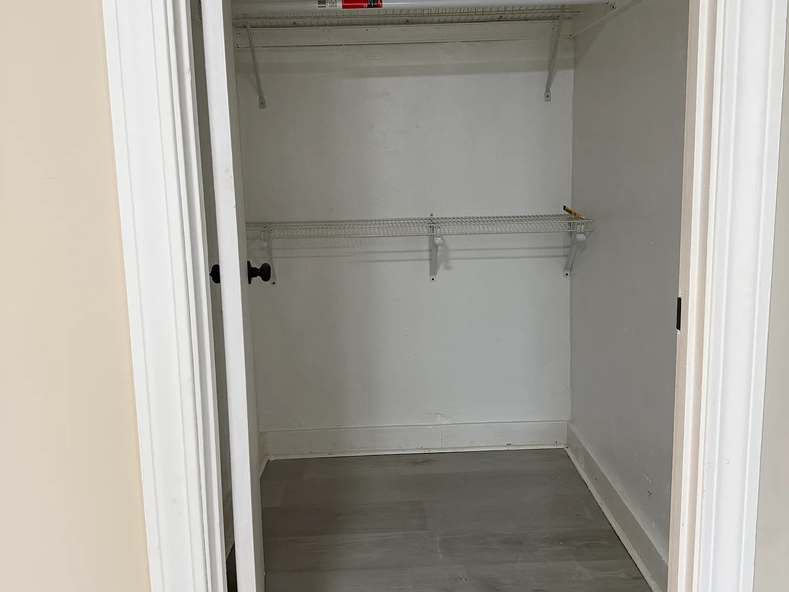 3 bed, 988 sqft, $1,800 — Photo 2