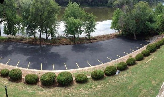 4th image of 941 N River Dr APT 211