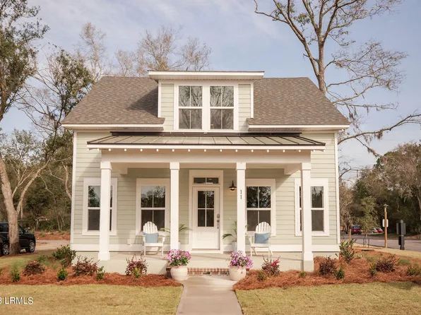 11 Middle Island St, Beaufort, SC 29907