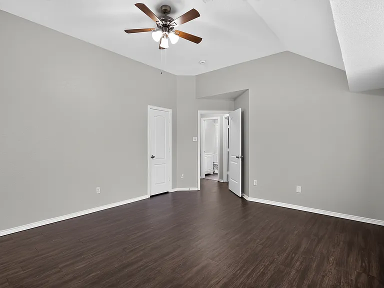 2740 Windswept Ln — Photo 36