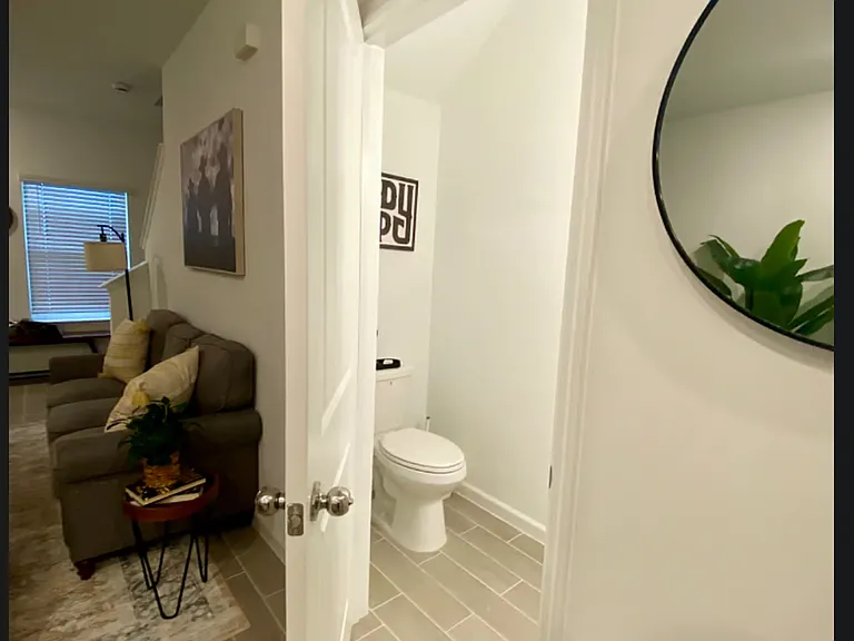 SW 34th Avenue Cir — Photo 5