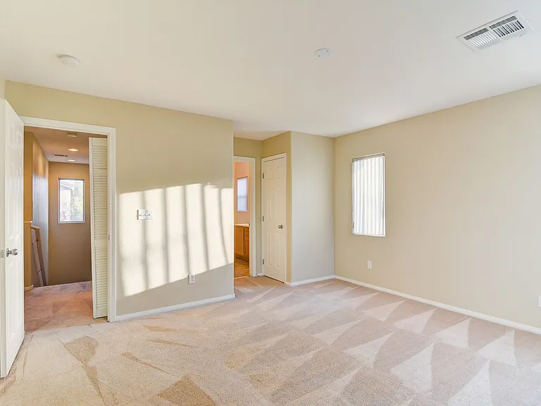 4125 Kemble Ct — Photo 7