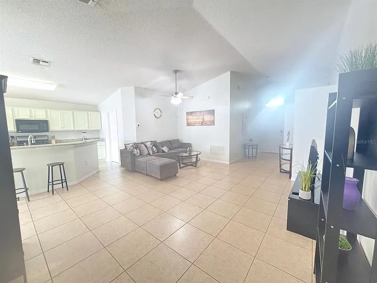 730 Garberia Dr — Photo 9