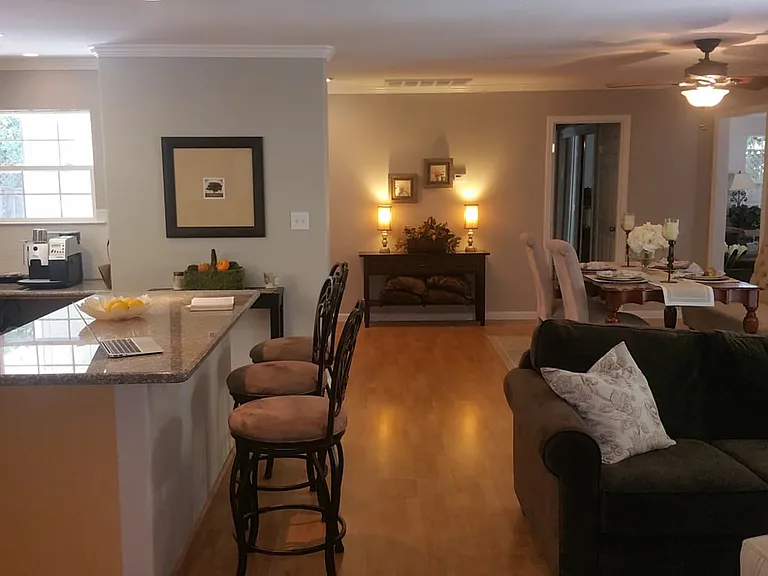 87 Panoramic Way — Photo 2