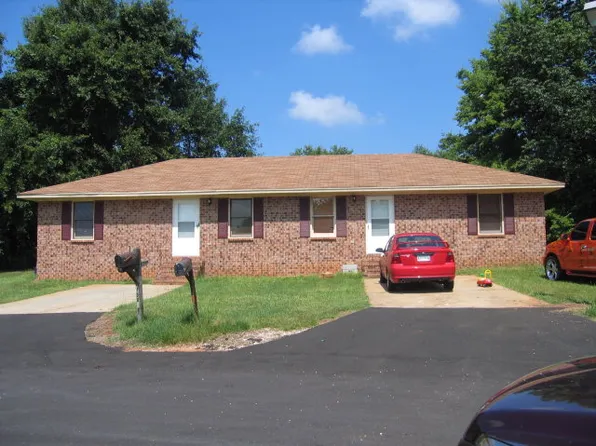 130 Frost Wood Ct, Sumter, SC 29154