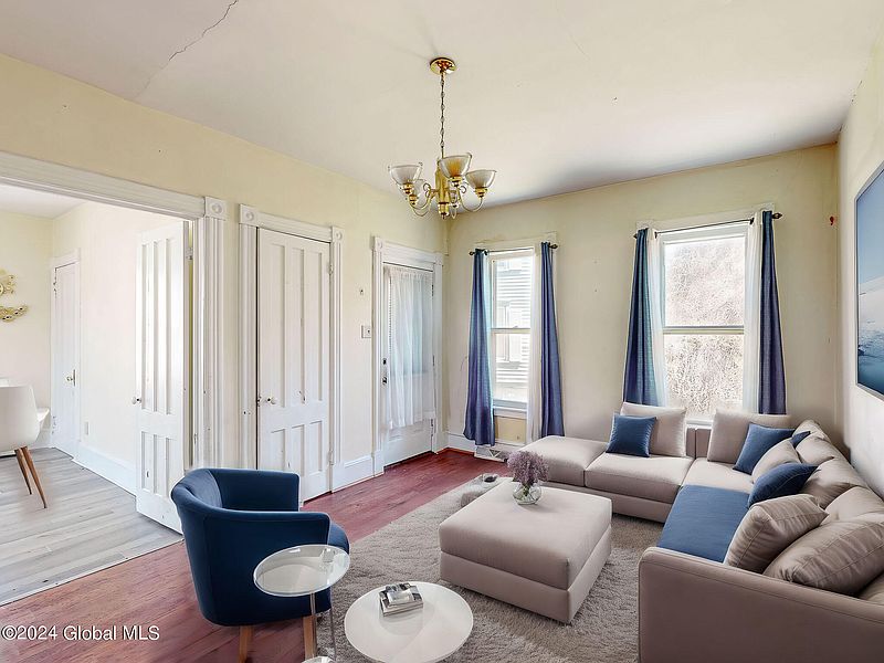 2nd image of 79 W Eighth Avenue