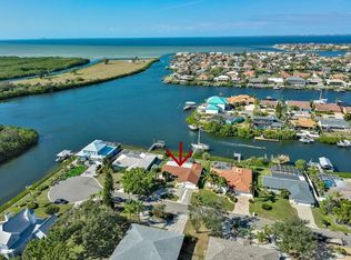 933 Birdie Way, Apollo Beach, FL 33572