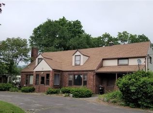 173 Spring Lake Rd, Waterbury, CT 06706