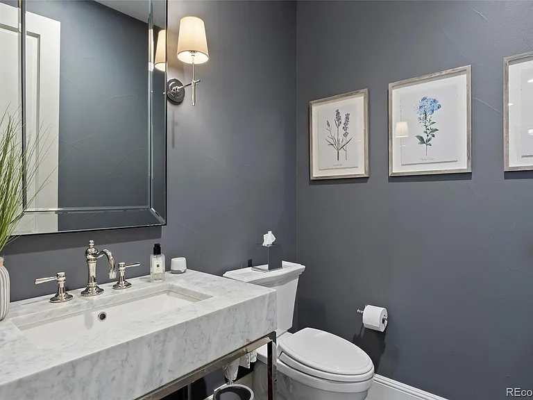 1350 E Greenwood Ln — Photo 18