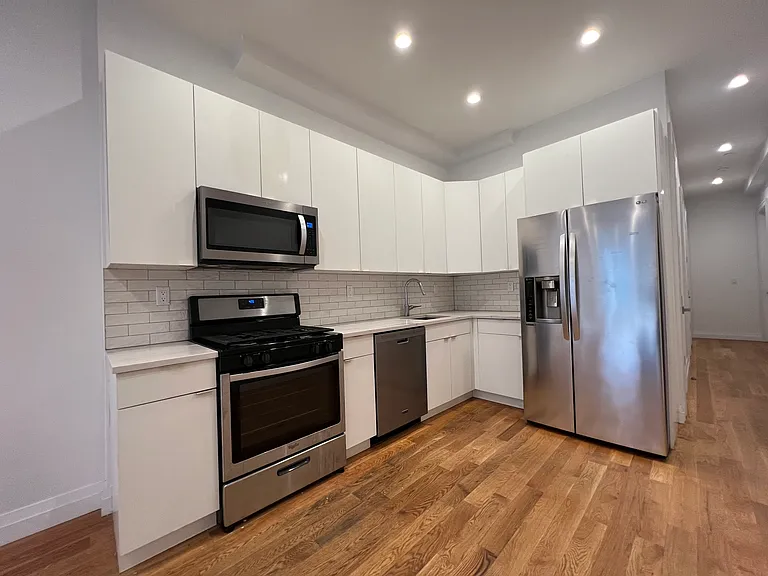 315 W 100th St #3A — Photo 1