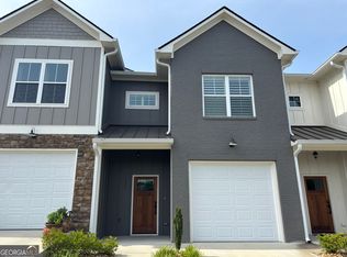 633 E 3rd St, Rome, GA 30161