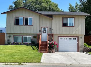 11921 Portage Dr, Anchorage, AK 99515