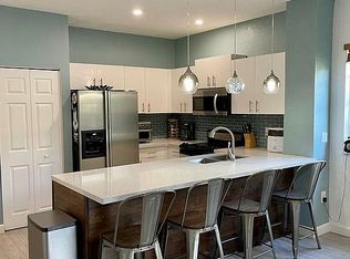 1215 NW 100th Ave, Pembroke Pines, FL 33024