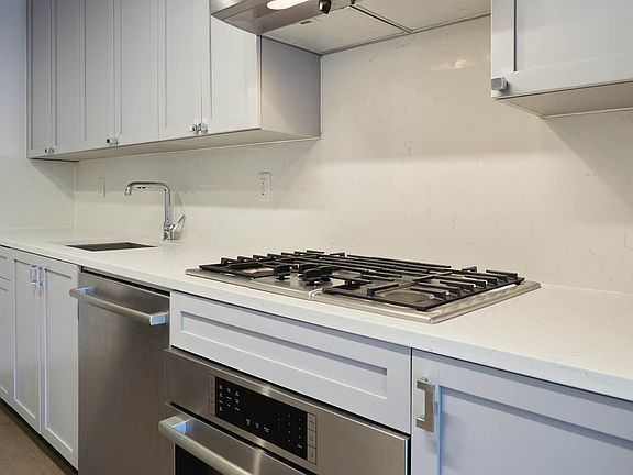 5th image of 1 Flatbush Ave APT 909