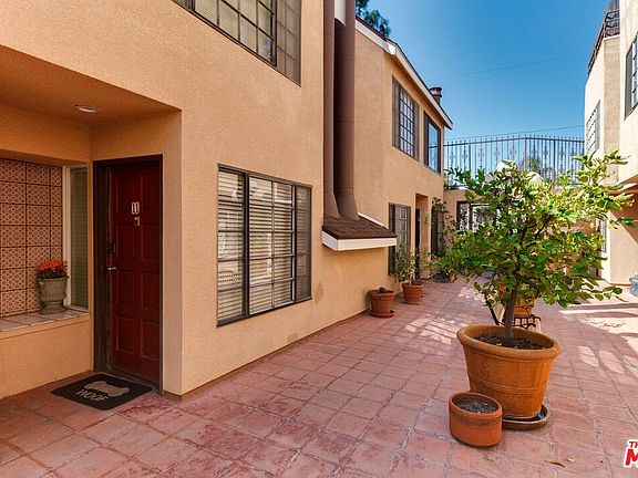 5th image of 5820 Yolanda Ave APT 11