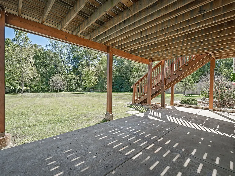 175 Shadow Pointe Dr — Photo 33