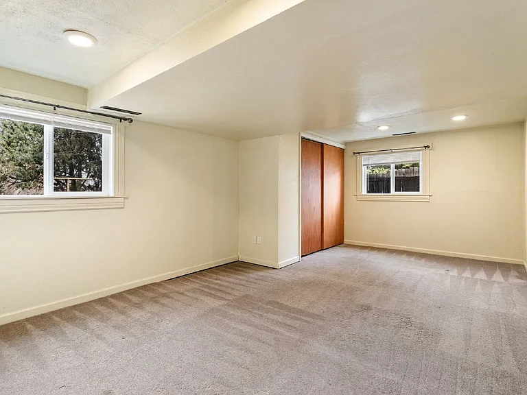 38 W Navajo St #B — Photo 19