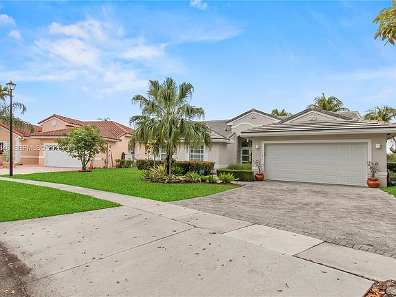 5th image of 3700 SW 149th Ter