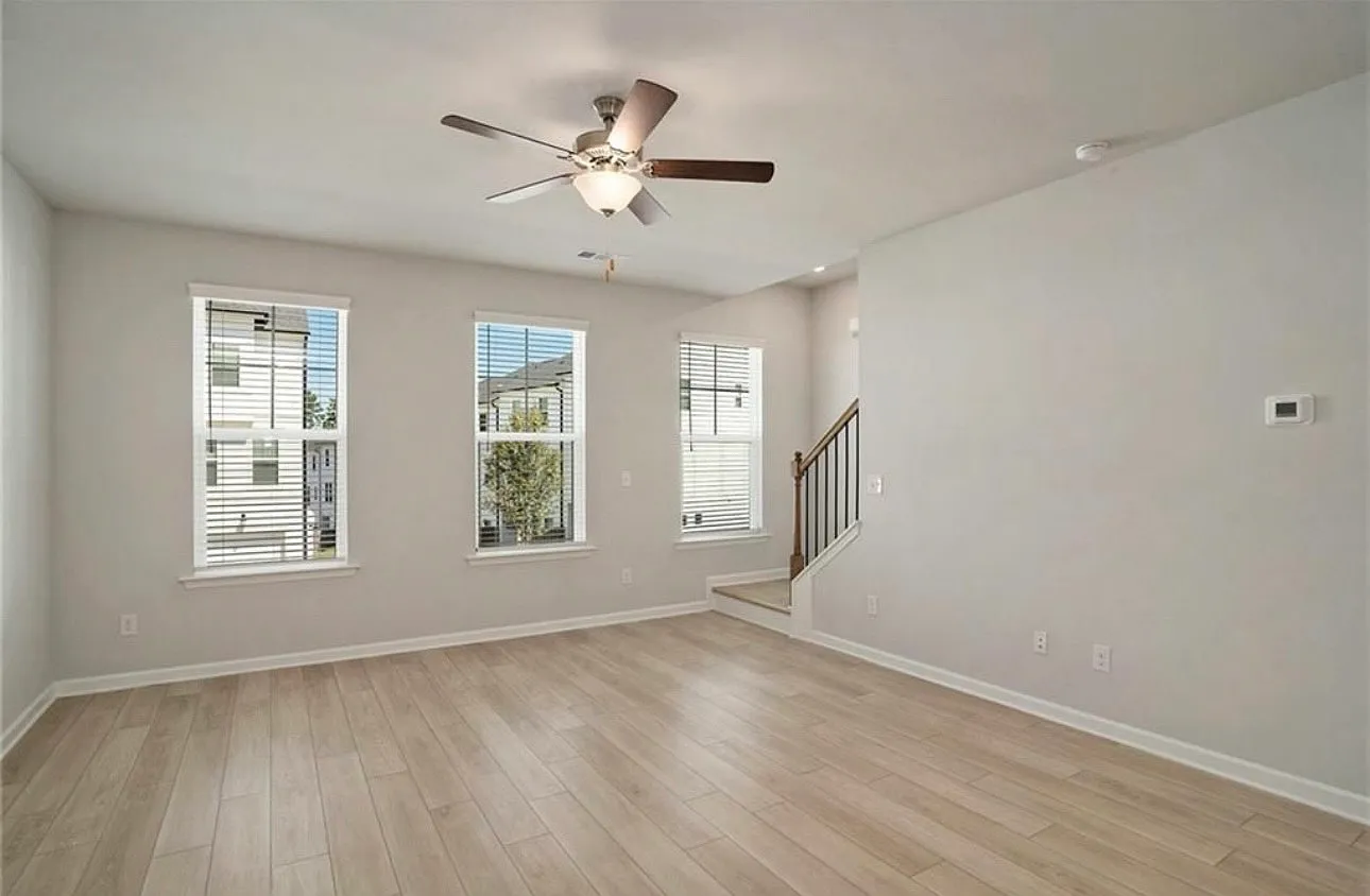3 bed, 2.5 bath, 1875 sqft, $2,850 — Photo 4