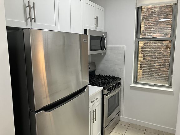 3rd image of 556 3rd Ave #1004