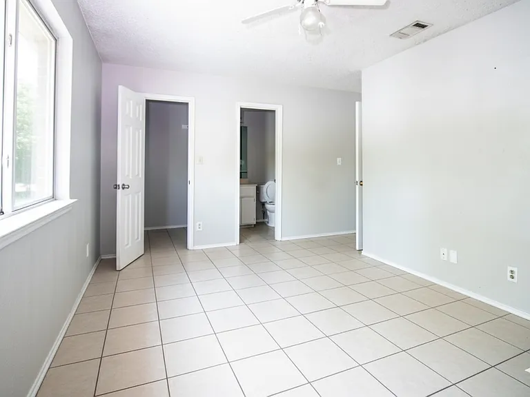 9600 Bear Paw Trl #A — Photo 6