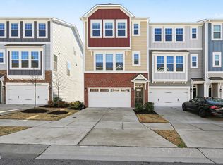 1042 Commack Dr, Durham, NC 27703