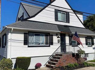 100 Ebony Ct, Brooklyn, NY 11229