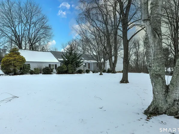 54 Tumblebrook Road, Woodbridge, CT 06525