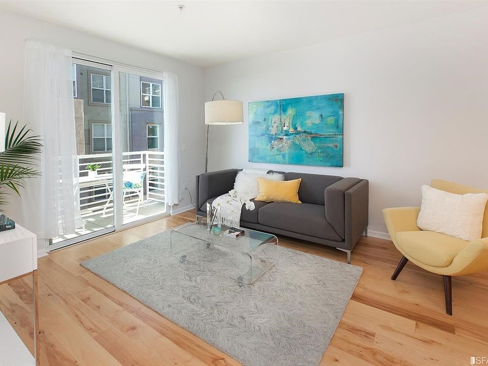1st image of 301 Crescent Ct APT 3210