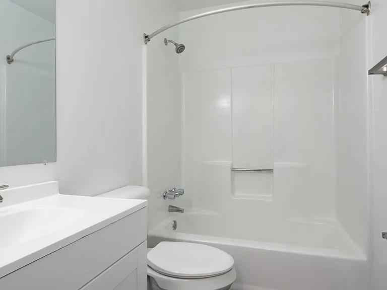 Yorkview Apartments — Photo 7