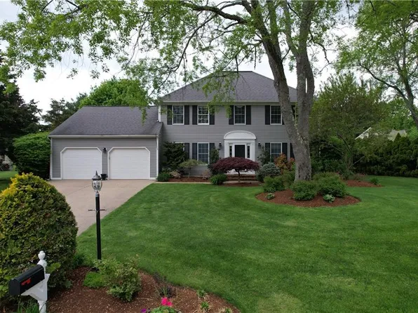 58 Olde Mill Ln, North Kingstown, RI 02852