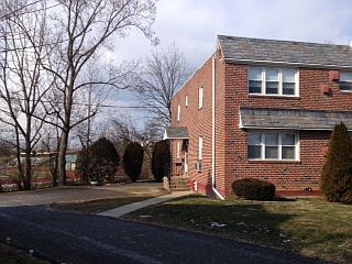2nd image of 37 Windsor Rd