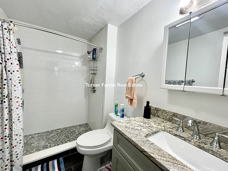 48 Derby St #1A — Photo 31