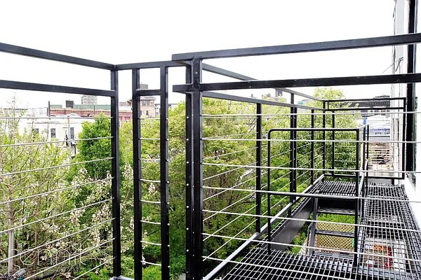 Rented by Rennit Inc. | media 33